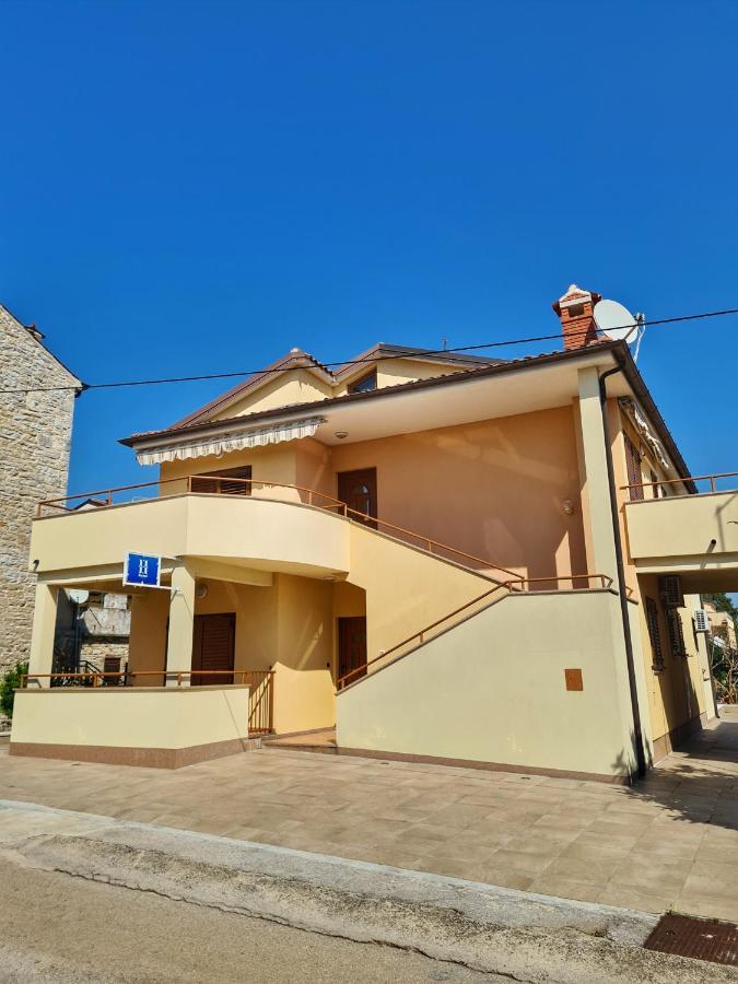 Apartment Manuel Novigrad  Bagian luar foto
